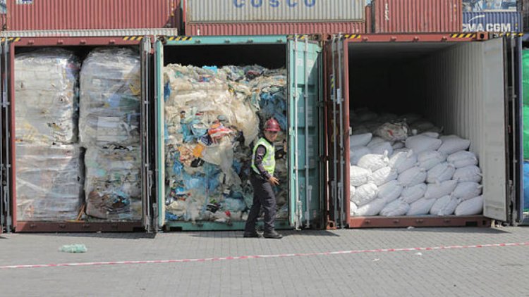 Indonesia ships back tonnes of Australian waste