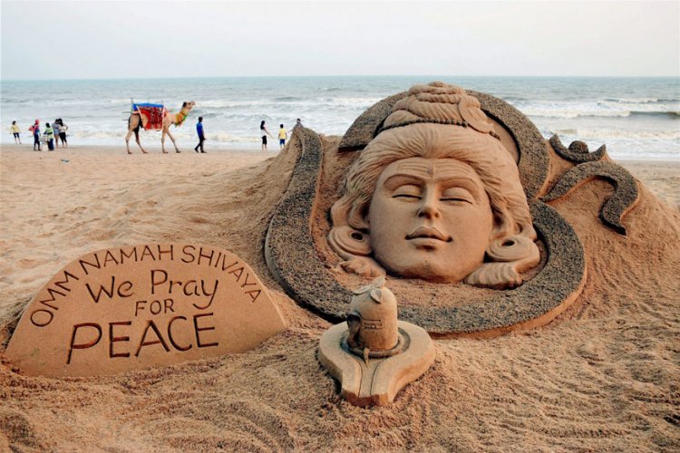 Everything you need to know about the sand art