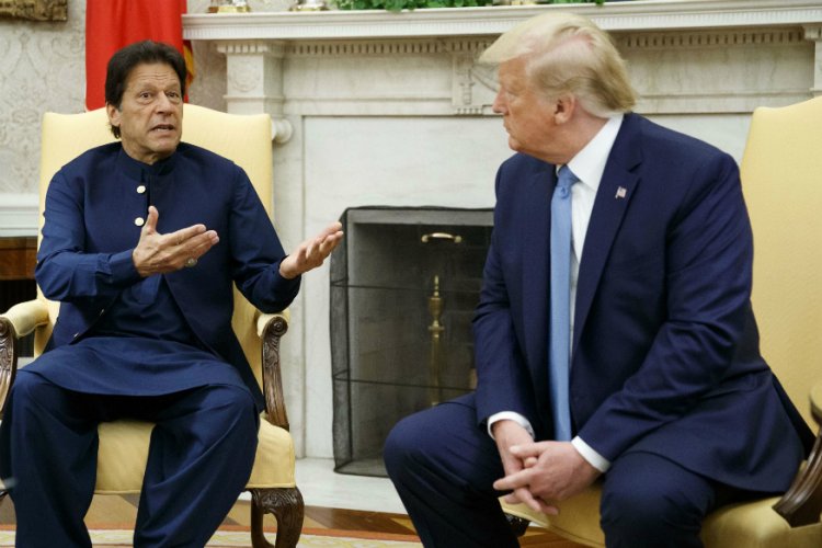 Trump asks Imran Khan to 'moderate rhetoric' with India over Kashmir