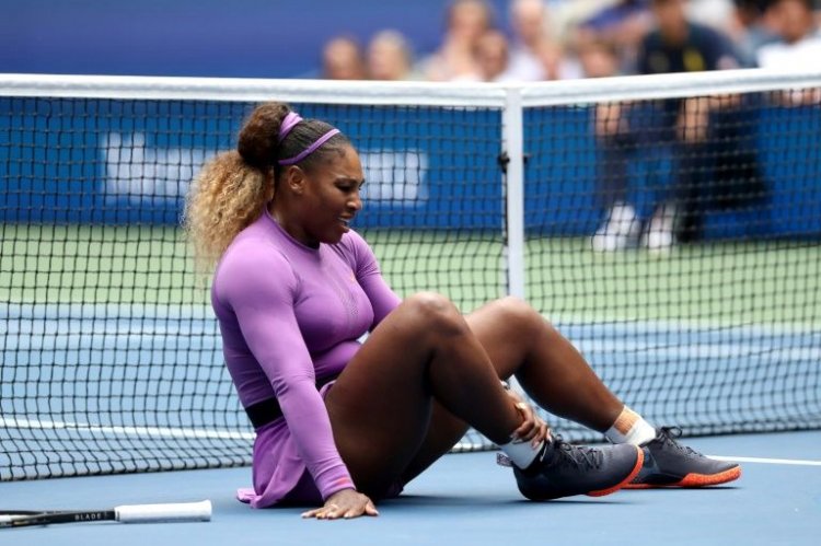 Serena rolls ankle and US Open rival as Barty, Pliskova fall