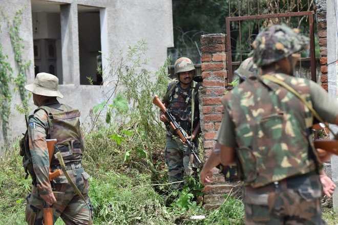 2 Pakistani infiltrators with LeT links caught in Kashmir