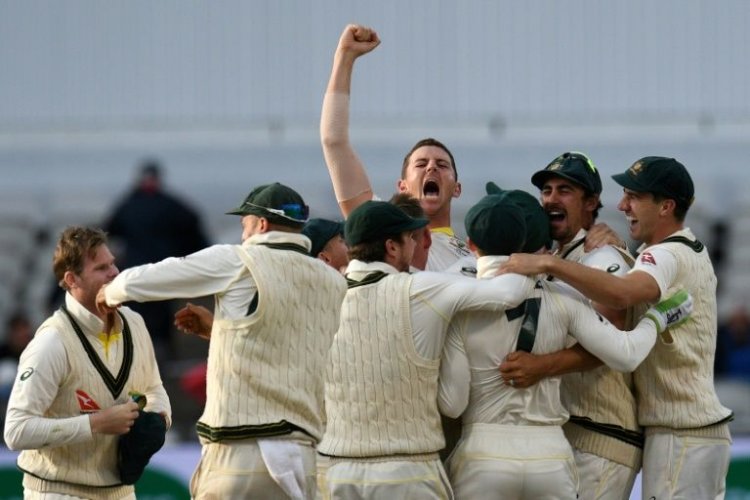 Ponting hails 'relentless' bowlers as Australia retain Ashes