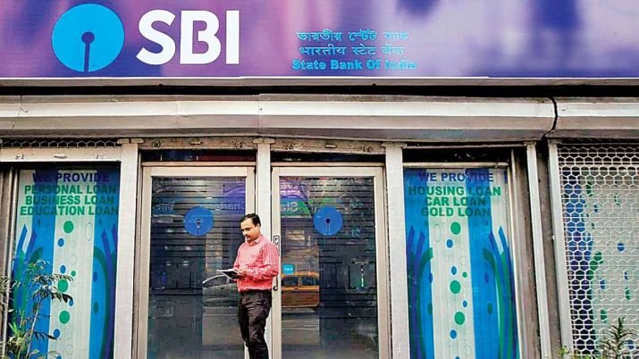 Ahead of festivals,  SBI again cuts lending rates by 10 bps