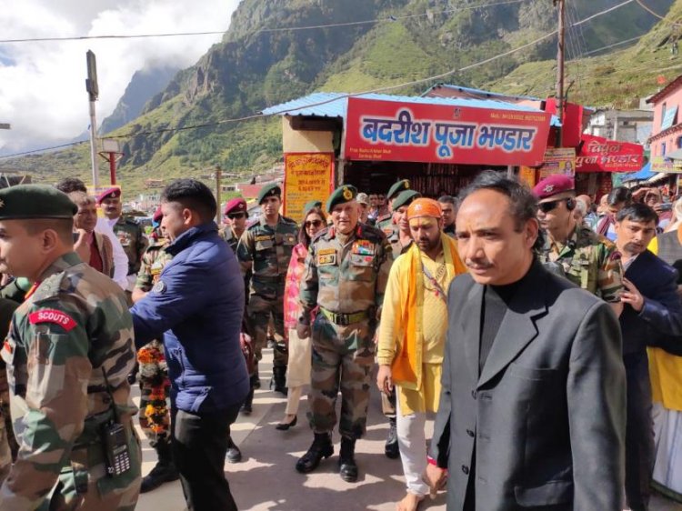 Army Chief Bipin Rawat pays obeisance at Badrinath