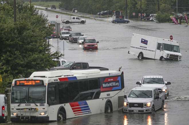 Heavy rains wreak havoc in Houston ahead of "Howdy Modi" mega event