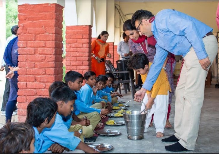Serving Nation through Serving Food to Children