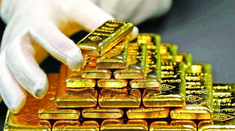 Gold gains Rs 145 on weaker rupee