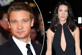 Jeremy Renner's wife says he once threatened to kill her, actor hits back