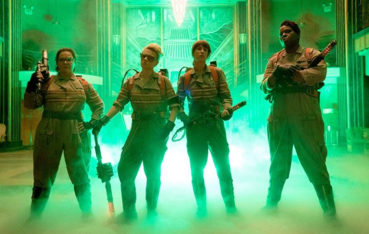 Paul Feig wants to make sequel to all-female 'Ghostbusters'