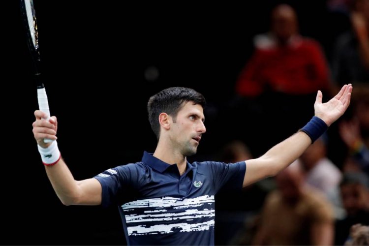 Ill Djokovic survives scare in Paris opener