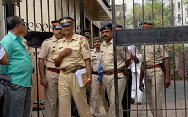 UP: Policeman commits suicide
