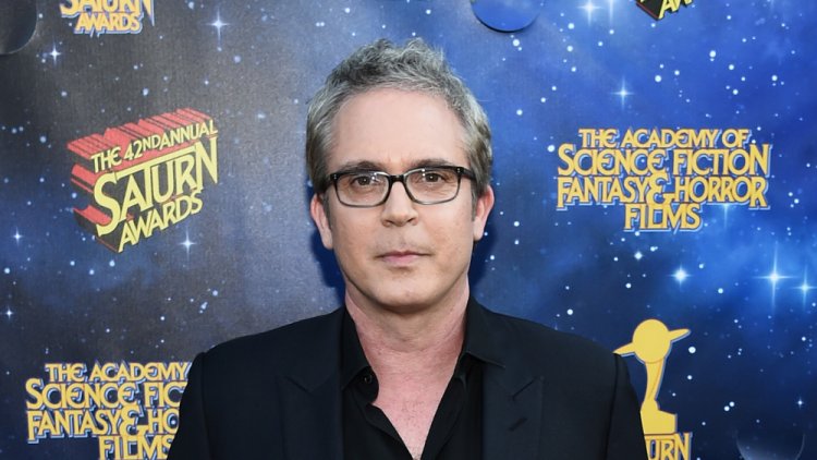 Brannon Braga to adapt Clive Barker's horror anthology for directorial debut