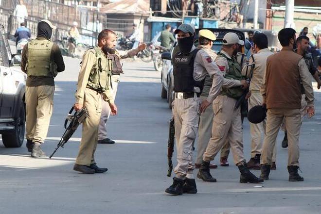 Grenade attack in Srinagar, several injured