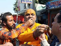 Hanuman Garhi temple sadhus welcome Ayodhya verdict