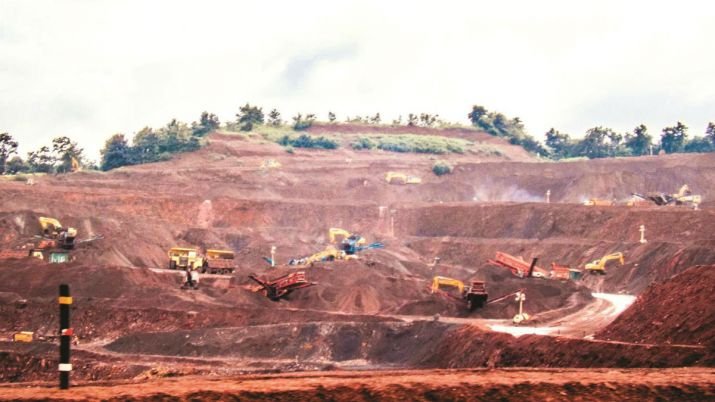 Goa govt files review petition in SC against mining ban