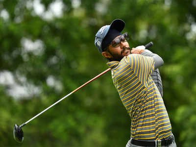 Kochhar moves to lead at Bengaluru Open golf