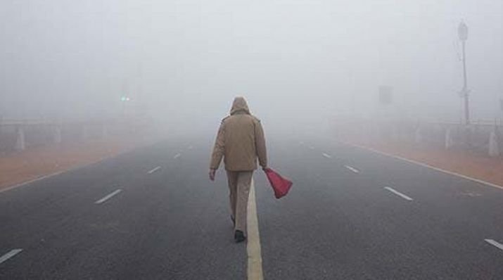 Dense fog in Delhi delays over 100 trains, 10 flights; air quality in 'severe' category