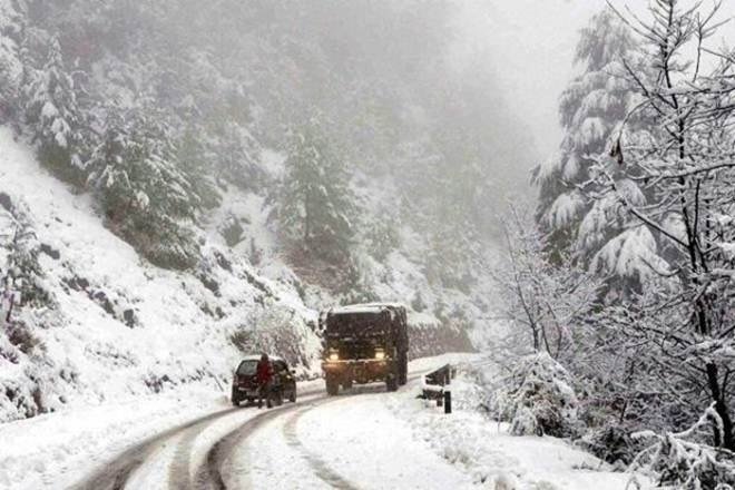 Cold, dry weather in Himachal