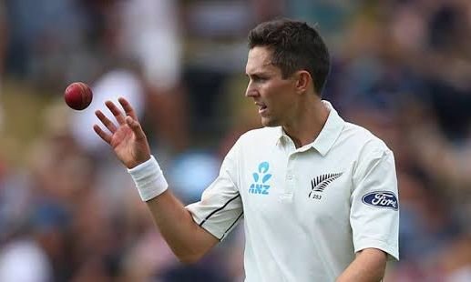 New Zealand pace spearhead Boult fractures hand