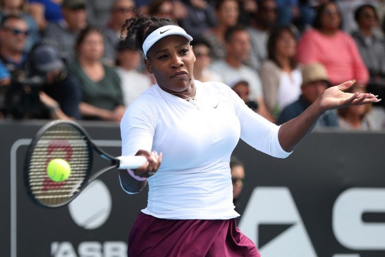 Serena powers past Giorgi for first win of 2020