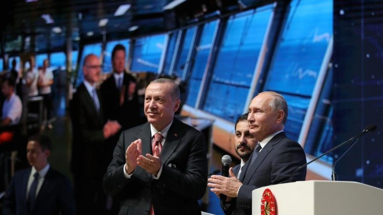 Putin visits Turkey to talk Libya, Syria and gas
