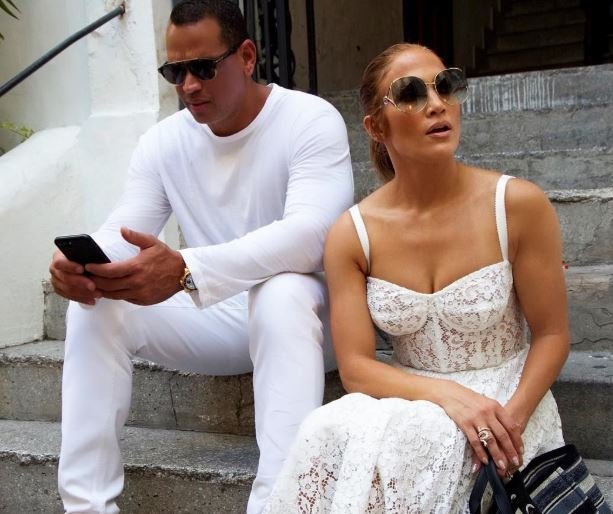Jennifer Lopez, Alex Rodriguez to have a summer wedding