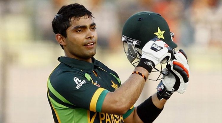 Umar Akmal escapes PCB ban for losing cool during fitness test
