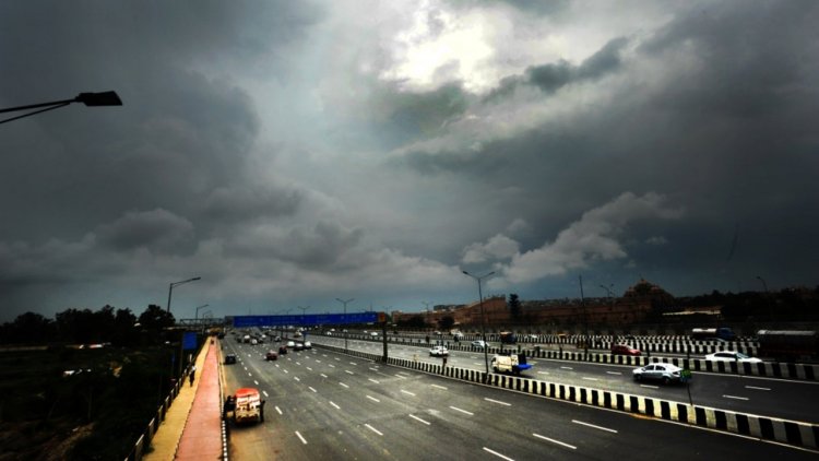 Overcast conditions in Delhi