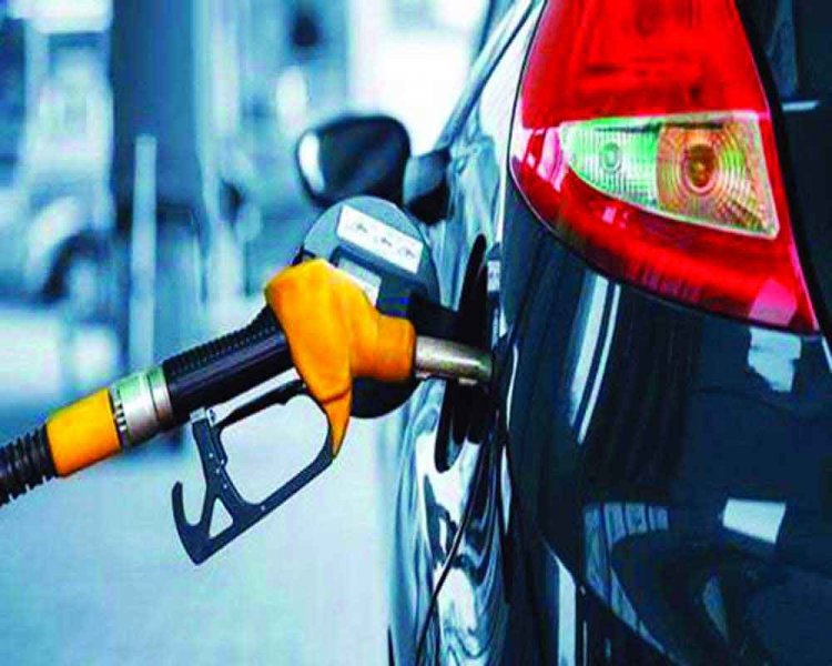 Excise duty on petrol, diesel hiked by Rs 3/lt; no change in prices; govt to get Rs 39,000 cr