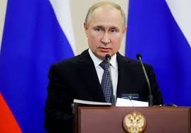 Putin signs Russia's constitutional reform law