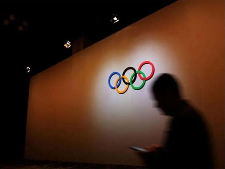 Australia firm on Olympics as ex-official says Games impossible
