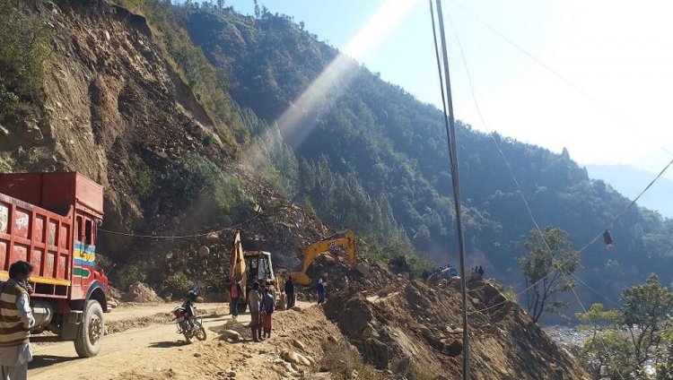 3 killed in landslide on Badrinath highway