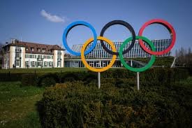 Mounting Tokyo 2020 postponement calls put pressure on defiant Olympic chiefs