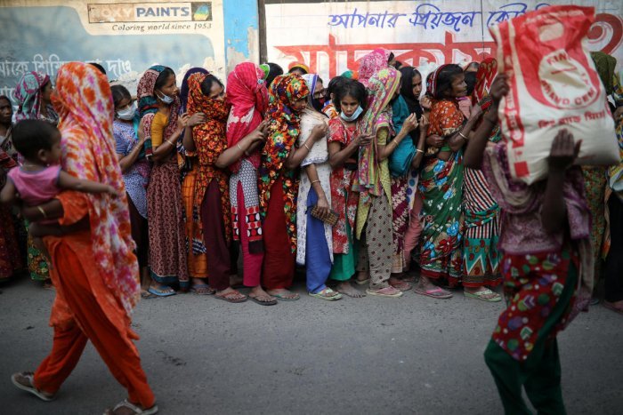 Bangladesh sees highest single-day jump in coronavirus cases, extends shutdown to Apr 11