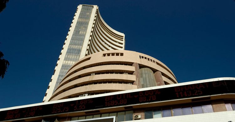 Sensex drops 242 pts; Nifty gives up 9,200-mark