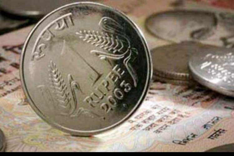 Rupee falls 13 paise to 75.59 against US dollar in early trade