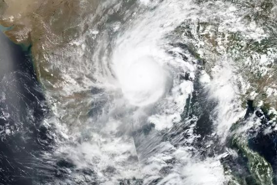 Cyclone 'Amphan' rolls towards Indian shores, unleashes downpour, flattens dwellings