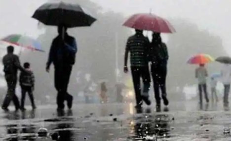 Light showers in Mumbai; Goa prepares for heavy rainfall