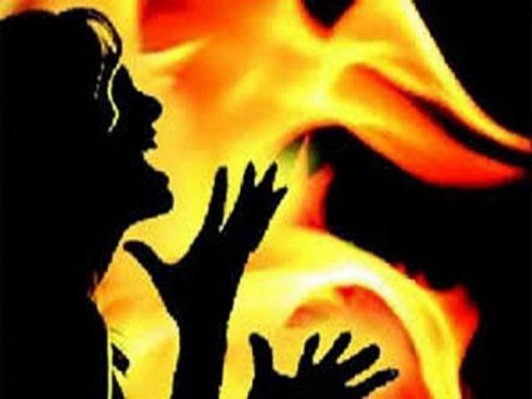 Woman burnt alive by lover in Rajasthan's Sikar district