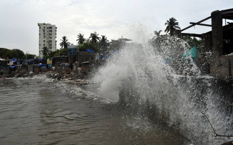 Cyclone: Rains cause water-logging in Pune