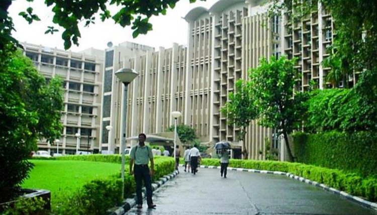 IIT-Bombay to go online next semester