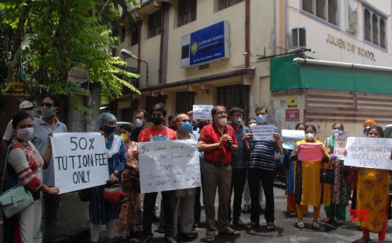 Guardians protest in Kolkata, demand school fee waiver
