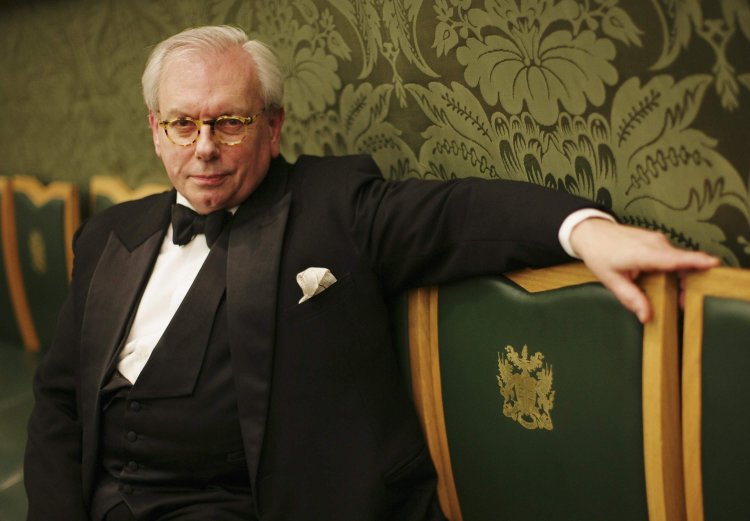 HarperCollins UK Drops David Starkey Disgusted By His Racist Comments