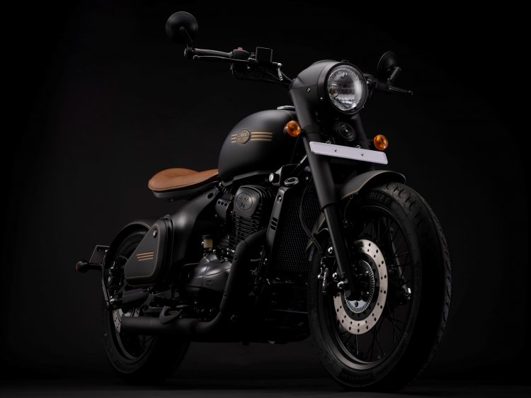 India’s first Factory custom, Jawa Perak, hits the streets across the country