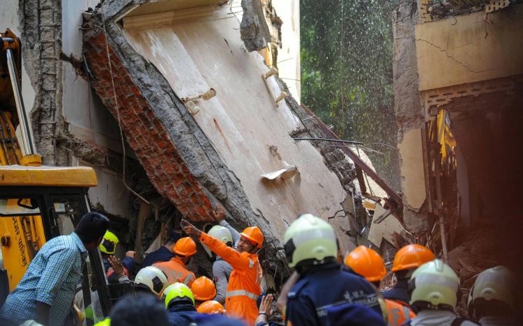 Death toll in south Mumbai building collapse rises to 6