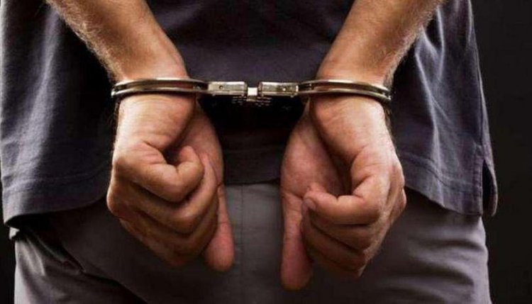 Three arrested for robbing car at gun point in Dwarka