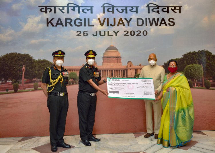 Prez donates Rs 20 lakh to Army hospital to buy equipment to combat COVID-19