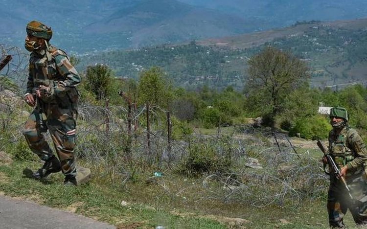 Pak army shells 2 sectors along LoC in Poonch