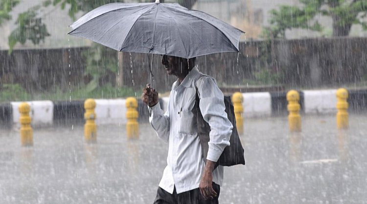 Heavy rains in UP affect 331 villages, 1.90 lakh people
