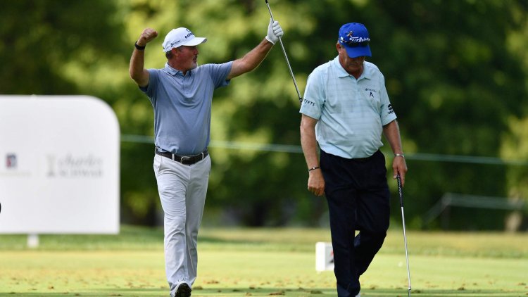 Jerry Kelly makes ace on his way to winning 1st senior major